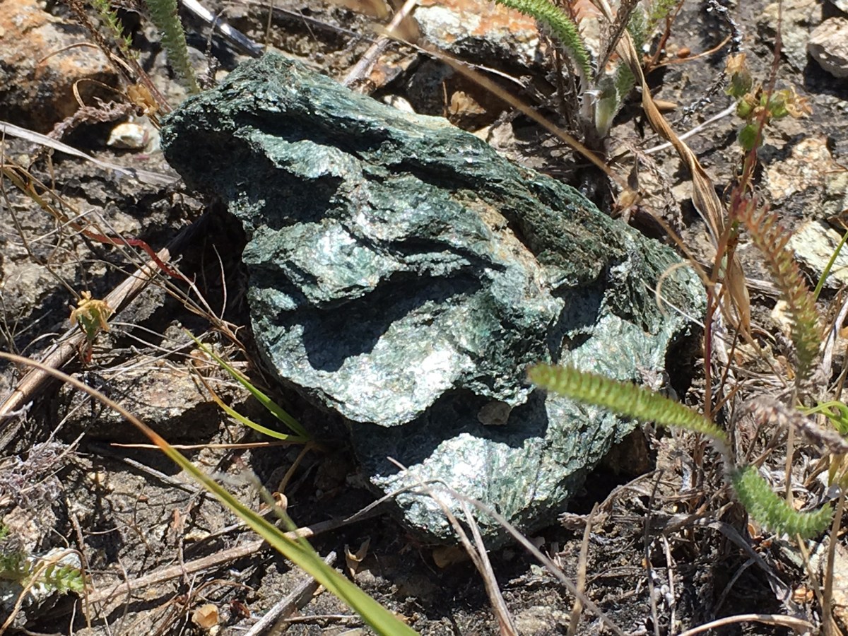 Serpentinite in California – Cal Geographic
